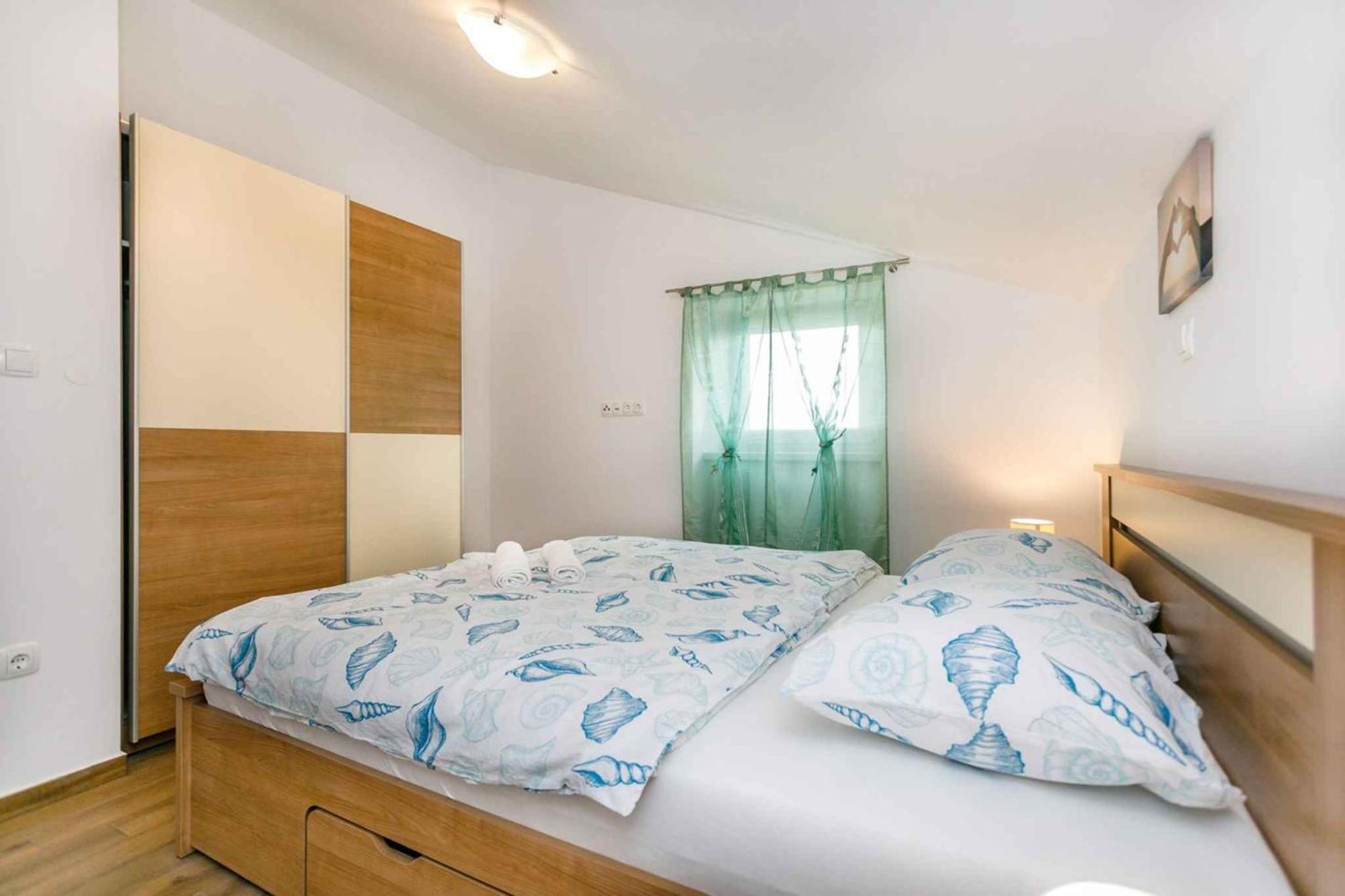 Apartment In Malinska/Insel Krk 38057 المظهر الخارجي الصورة